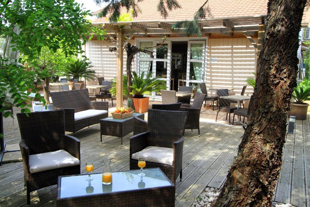 Fasthotel Toulon Cuers Exterior photo